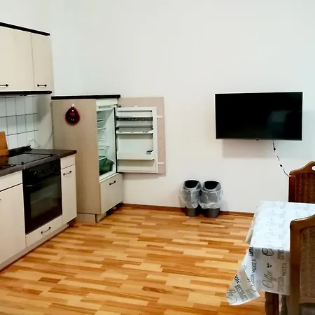 Axel - Nahe Chemnitz Apartment *